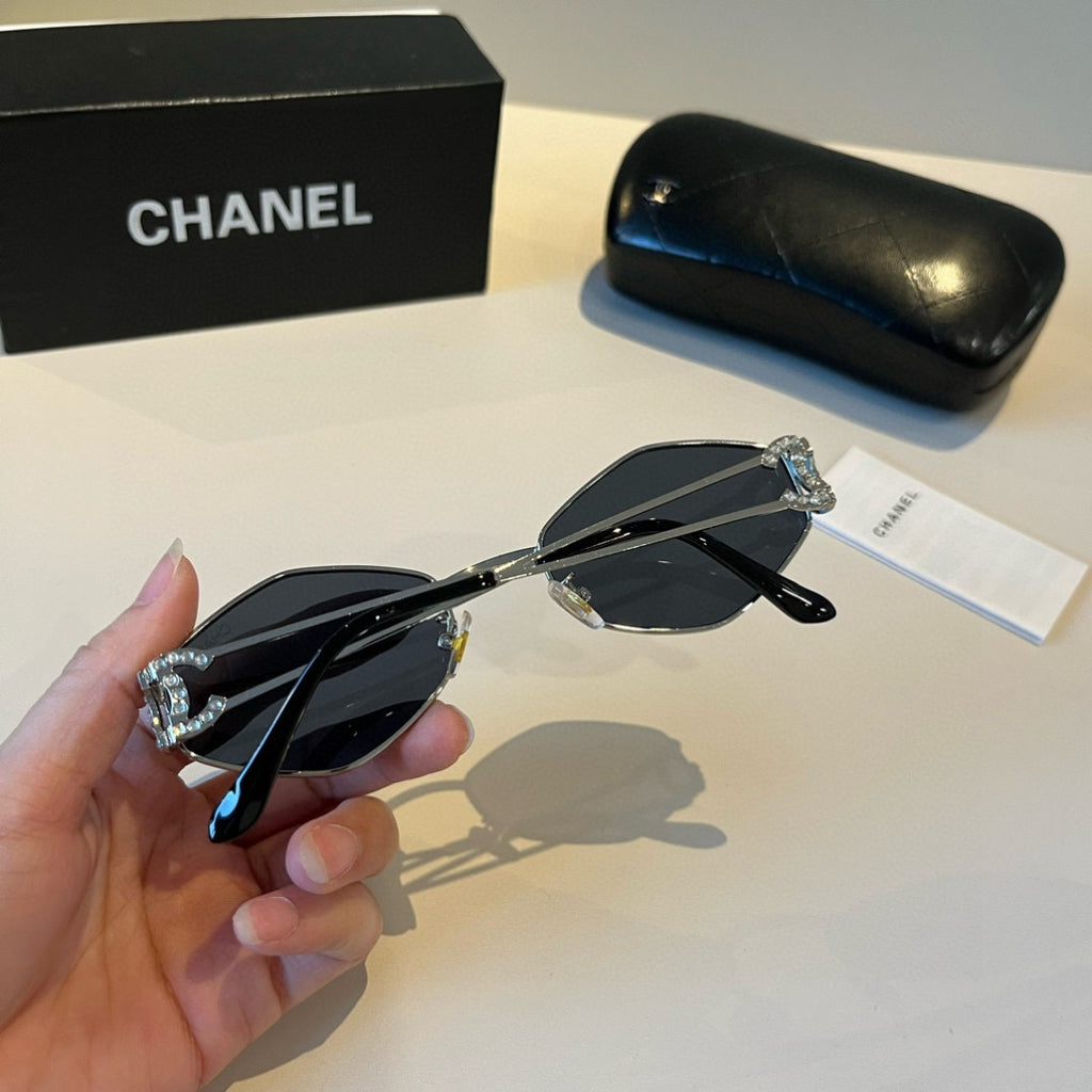 Chanel Metal Fashion Silver Lens Sunglasses for Men & Women - 371666 - detail image 9