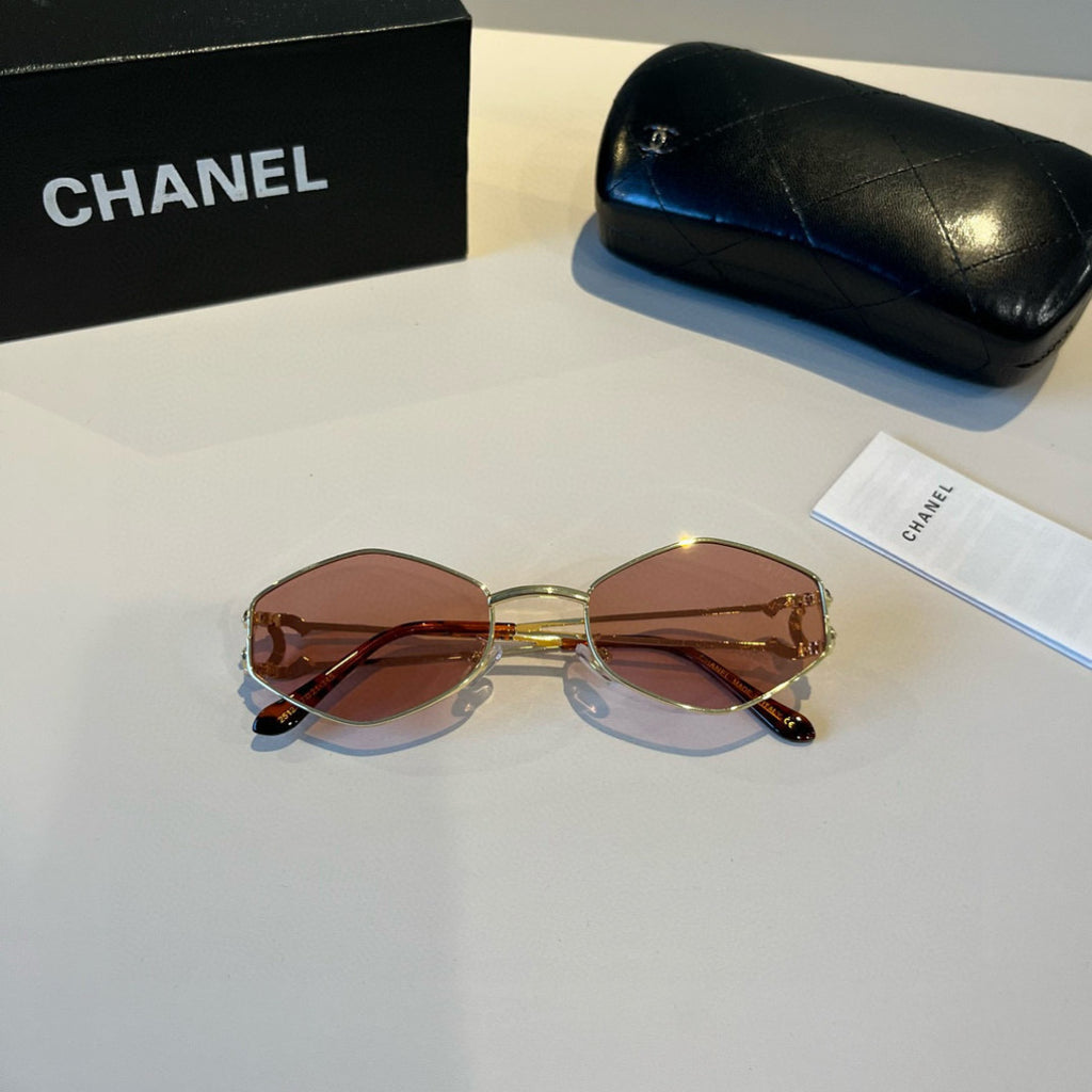 Chanel Metal Fashion Red Lens Sunglasses for Men & Women - 371667 - detail image 7