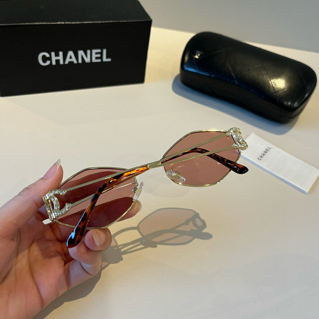 Chanel Metal Fashion Red Lens Sunglasses for Men & Women - 371667 - detail image 8