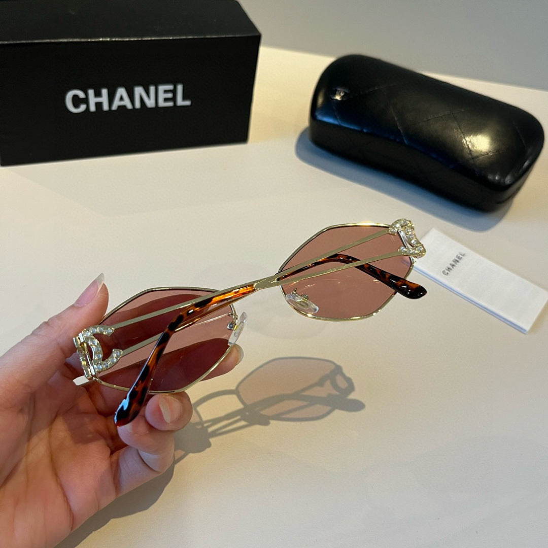 Chanel Metal Fashion Red Lens Sunglasses for Men & Women - 371667 - detail image 8