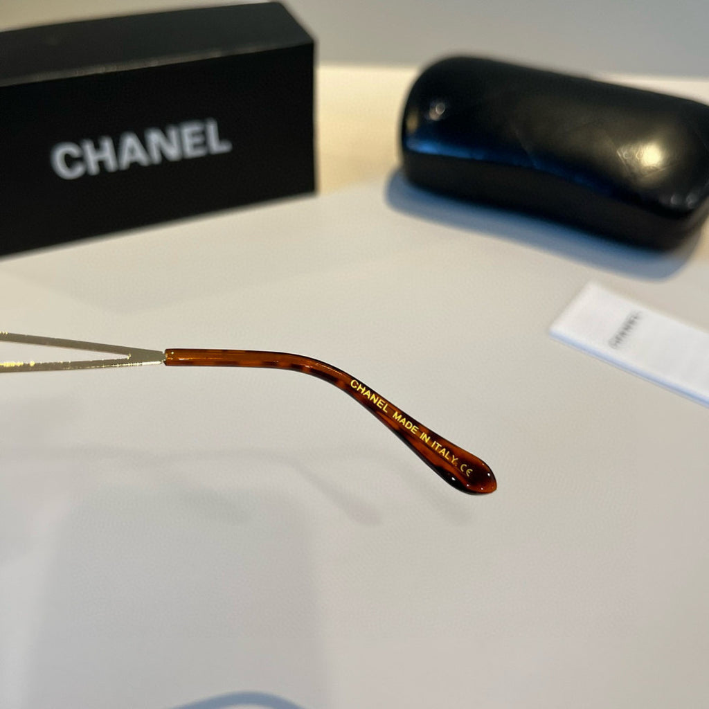 Chanel Metal Fashion Red Lens Sunglasses for Men & Women - 371667 - detail image 10