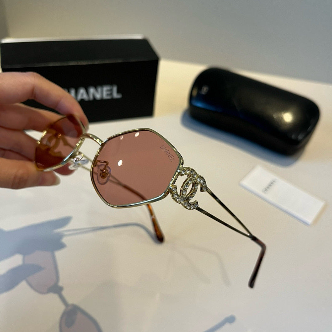Chanel Metal Fashion Red Lens Sunglasses for Men & Women - 371667 - detail image 4