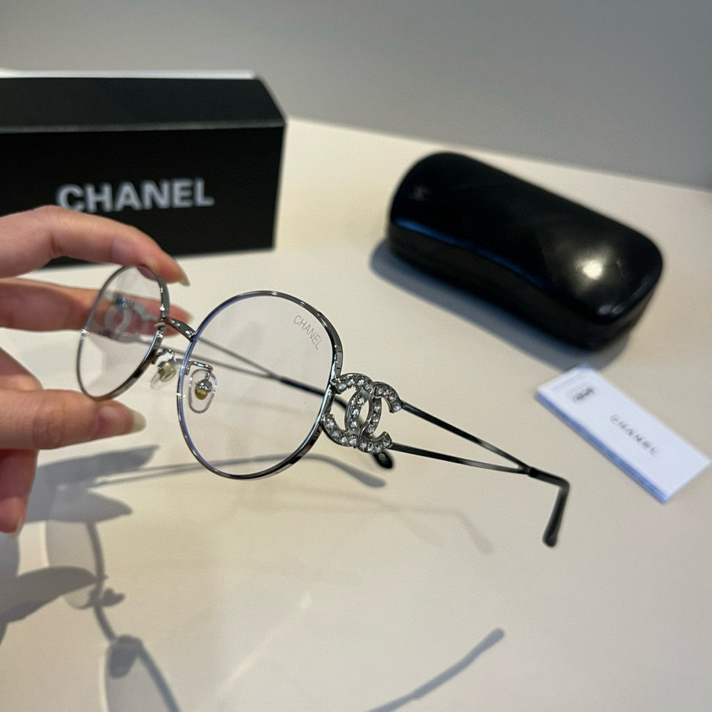 Chanel Metal Fashion Silver Lens Sunglasses for Men & Women - 866994 - detail image 4