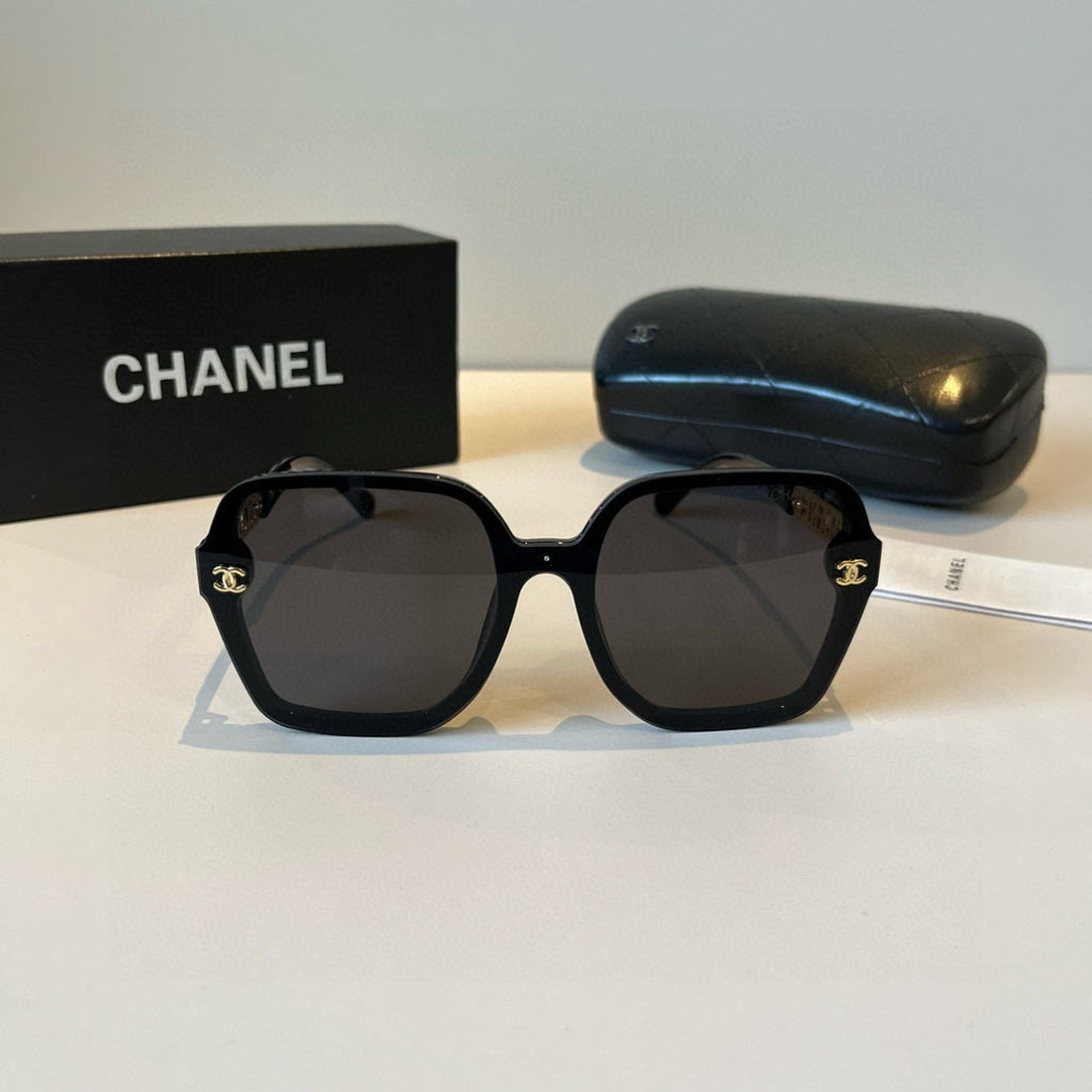 Chanel Fashion Black Lens Sunglasses for Men & Women - 415215 - detail image 2