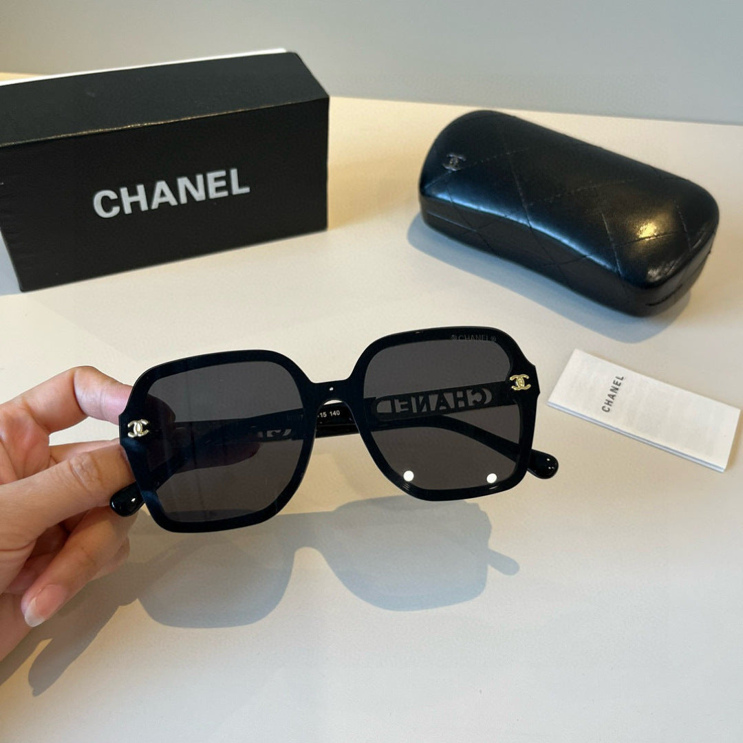 Chanel Fashion Black Lens Sunglasses for Men & Women - 415215 - detail image 5
