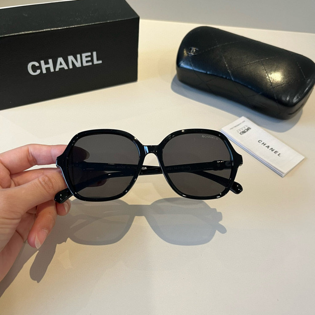 Chanel Blue-Light Fashion Black Lens Sunglasses for Men & Women - 382282 - detail image 5