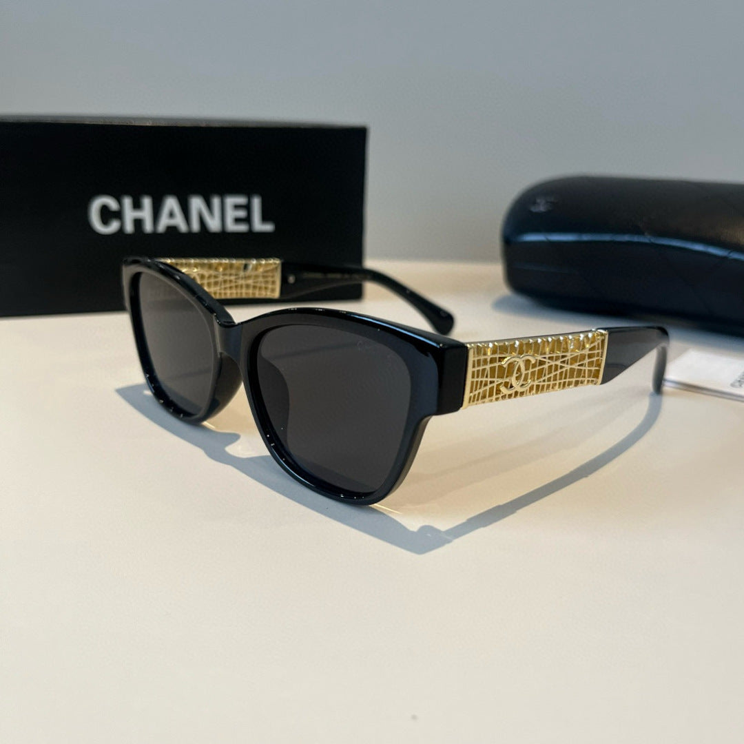 Chanel Fashion Black Lens Sunglasses for Men & Women - 867003 - detail image 3