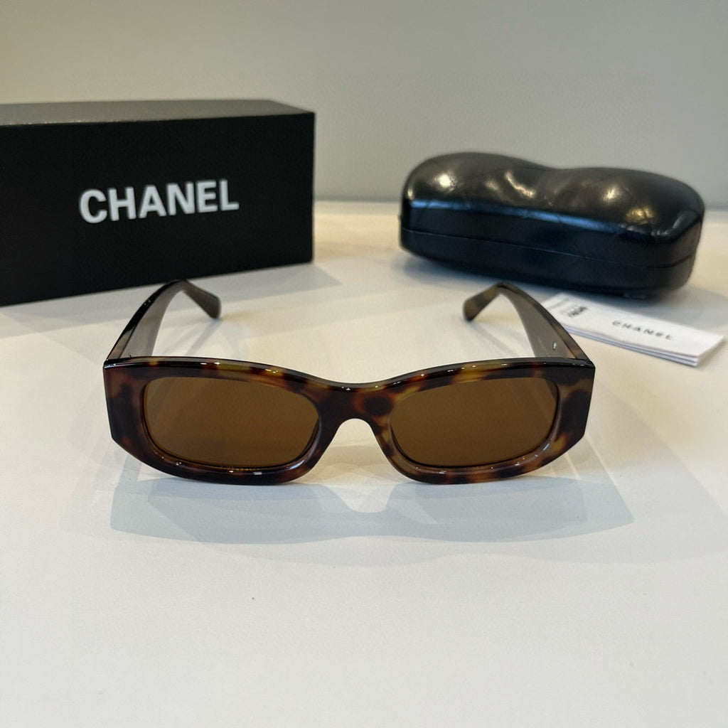 Chanel Fashion Black Lens Sunglasses for Men & Women - 382284 - detail image 2