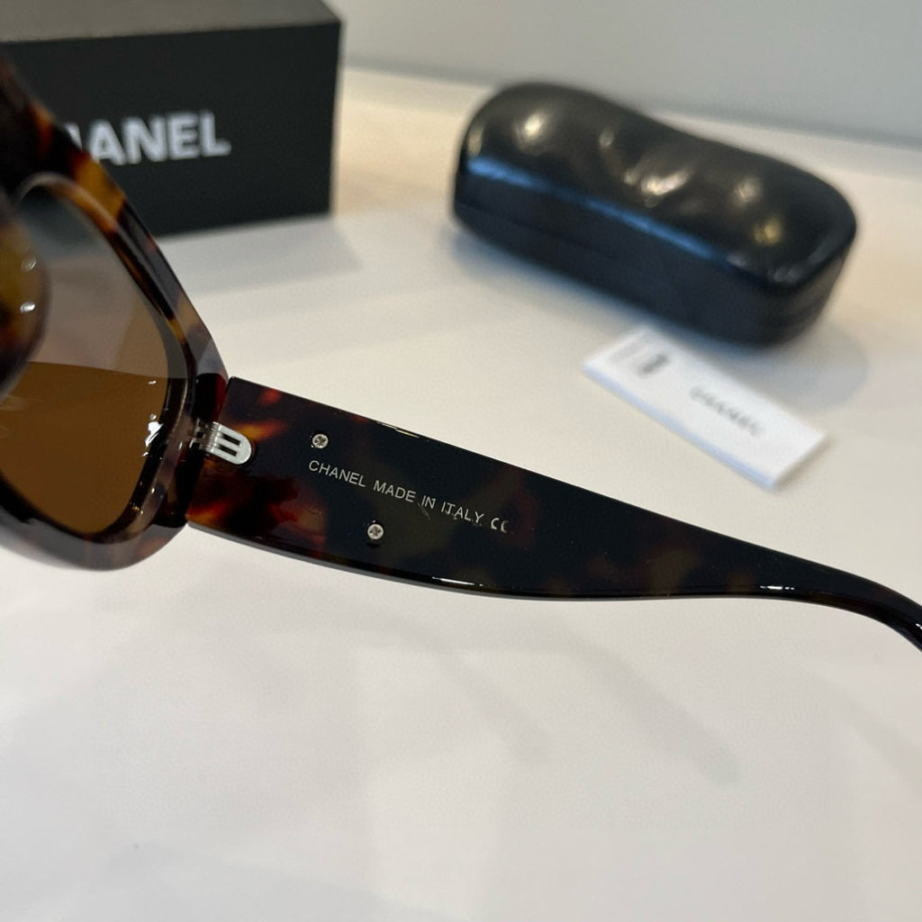 Chanel Fashion Black Lens Sunglasses for Men & Women - 867008 - detail image 10