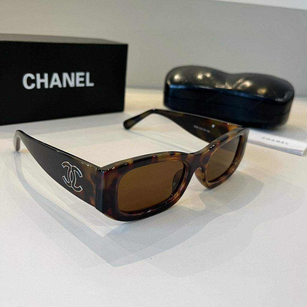 Chanel Fashion Black Lens Sunglasses for Men & Women - 382284