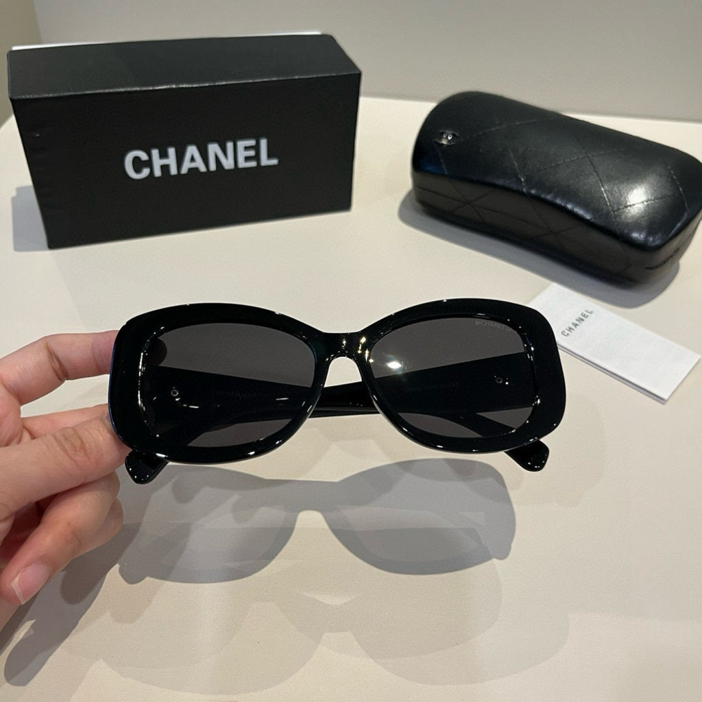 Chanel Fashion Black Lens Sunglasses for Men & Women - 867010 - detail image 10