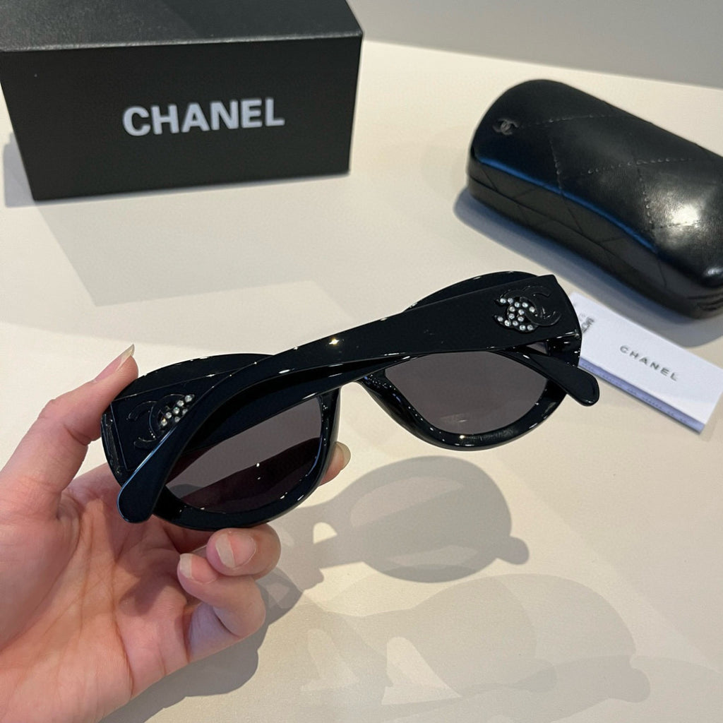 Chanel Fashion Black Lens Sunglasses for Men & Women - 867011 - detail image 8