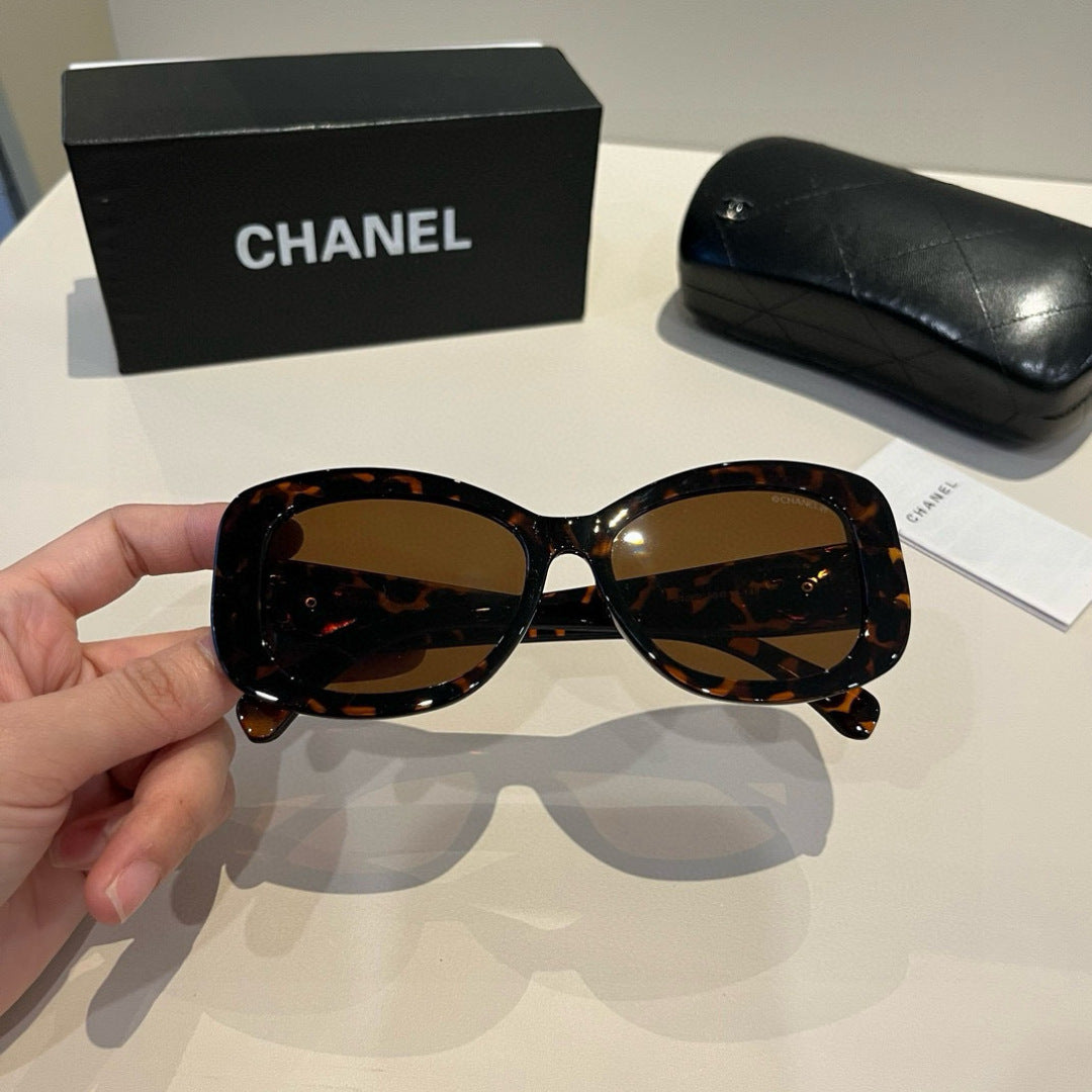 Chanel Fashion Black Lens Sunglasses for Men & Women - 867012 - detail image 5