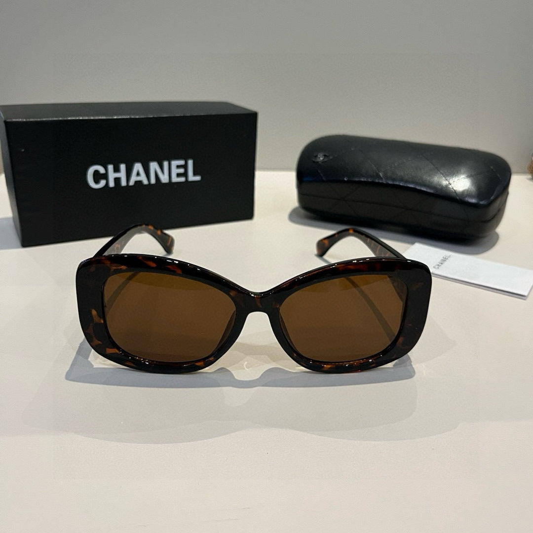 Chanel Fashion Black Lens Sunglasses for Men & Women - 867012 - detail image 2