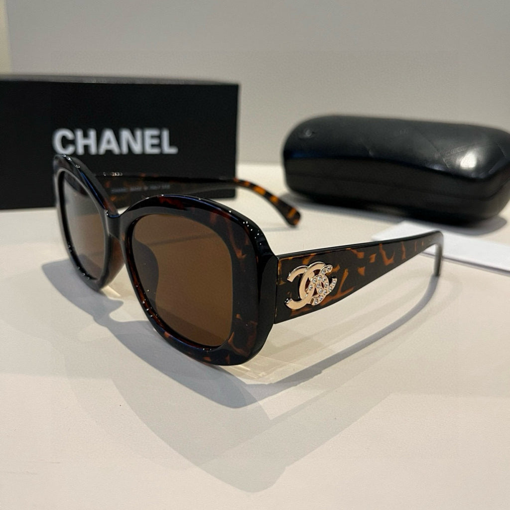 Chanel Fashion Black Lens Sunglasses for Men & Women - 867012 - detail image 3