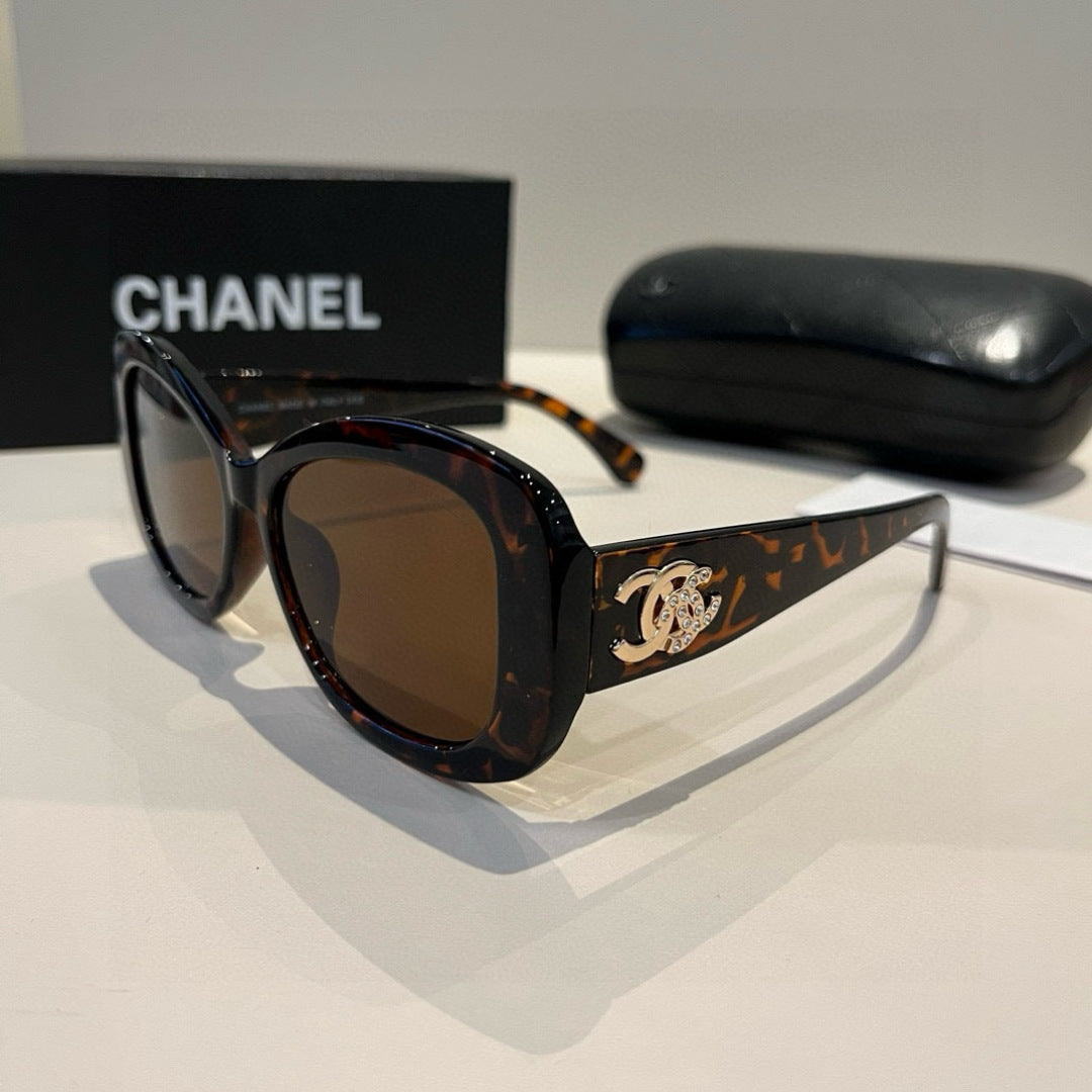 Chanel Fashion Black Lens Sunglasses for Men & Women - 867012 - detail image 3