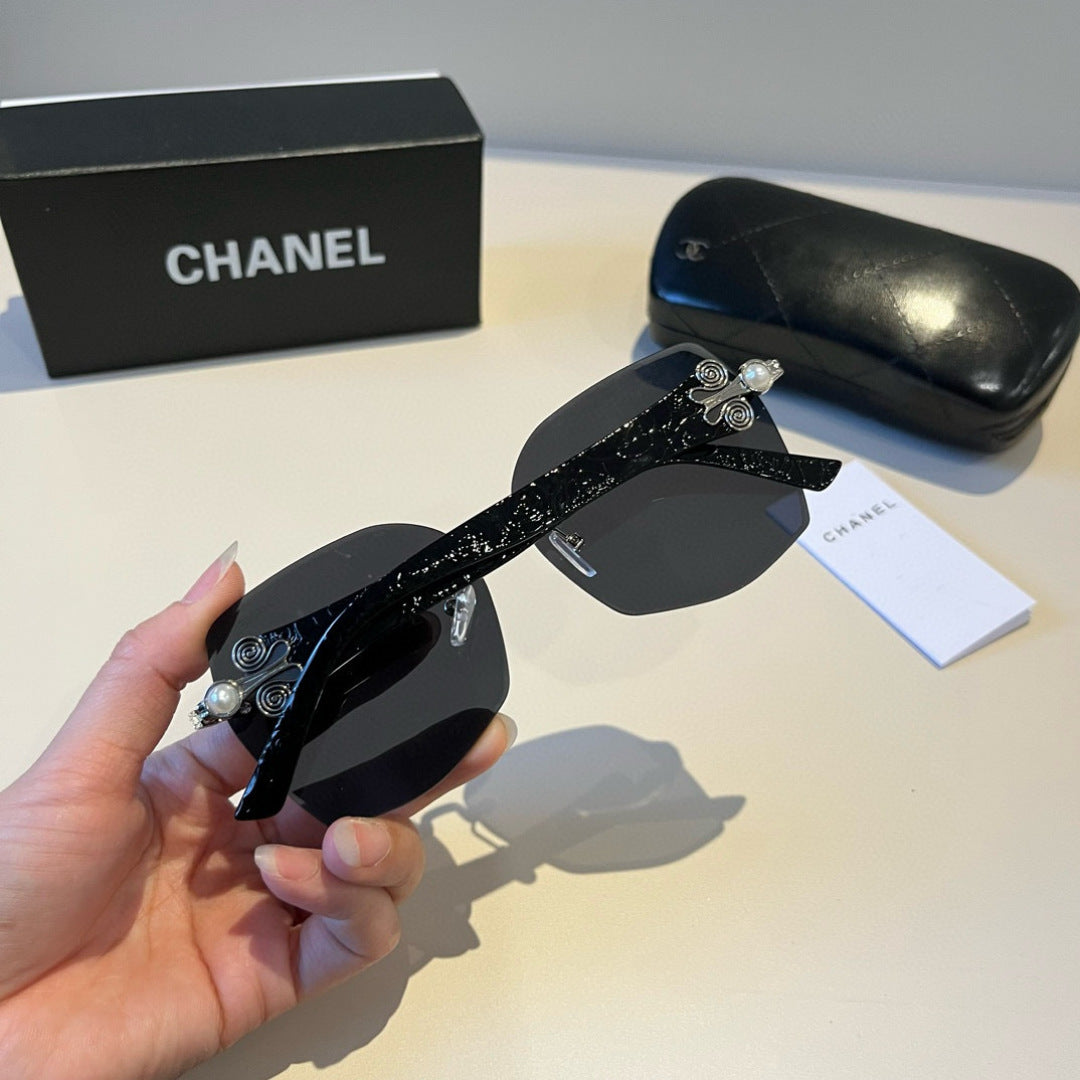 Chanel Fashion Black Lens Sunglasses for Men & Women - 449008 - detail image 5