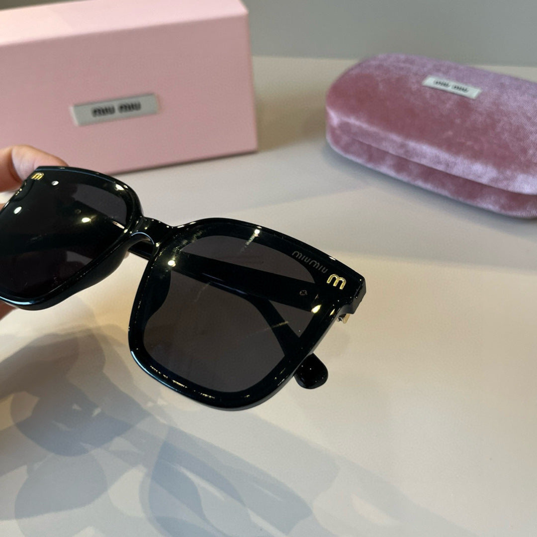 Miu Miu Fashion Black Lens Sunglasses for Men & Women - 487586 - detail image 6