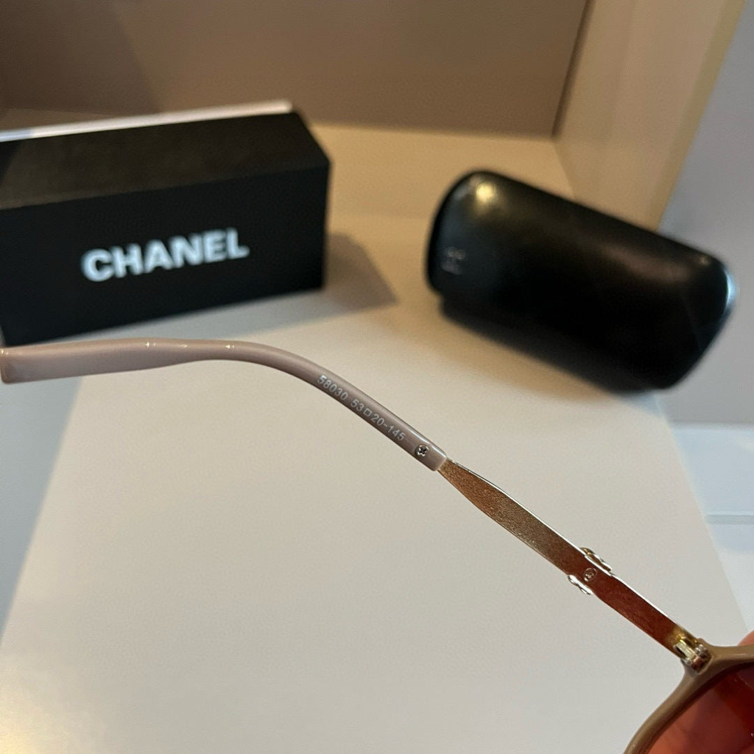 Chanel Oversized Gold Lens Sunglasses for Men & Women - 431601 - detail image 8