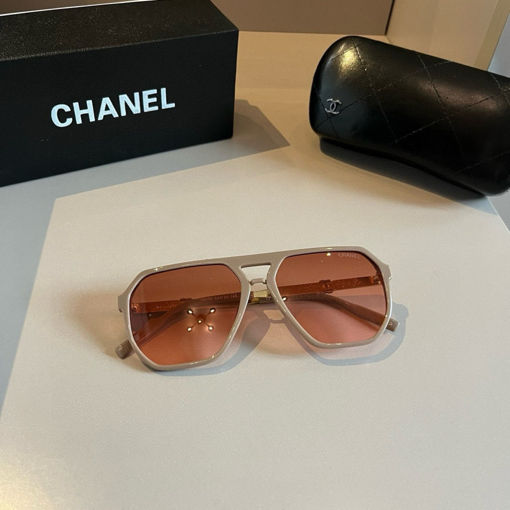 Chanel Oversized Gold Lens Sunglasses for Men & Women - 867034 - detail image 4