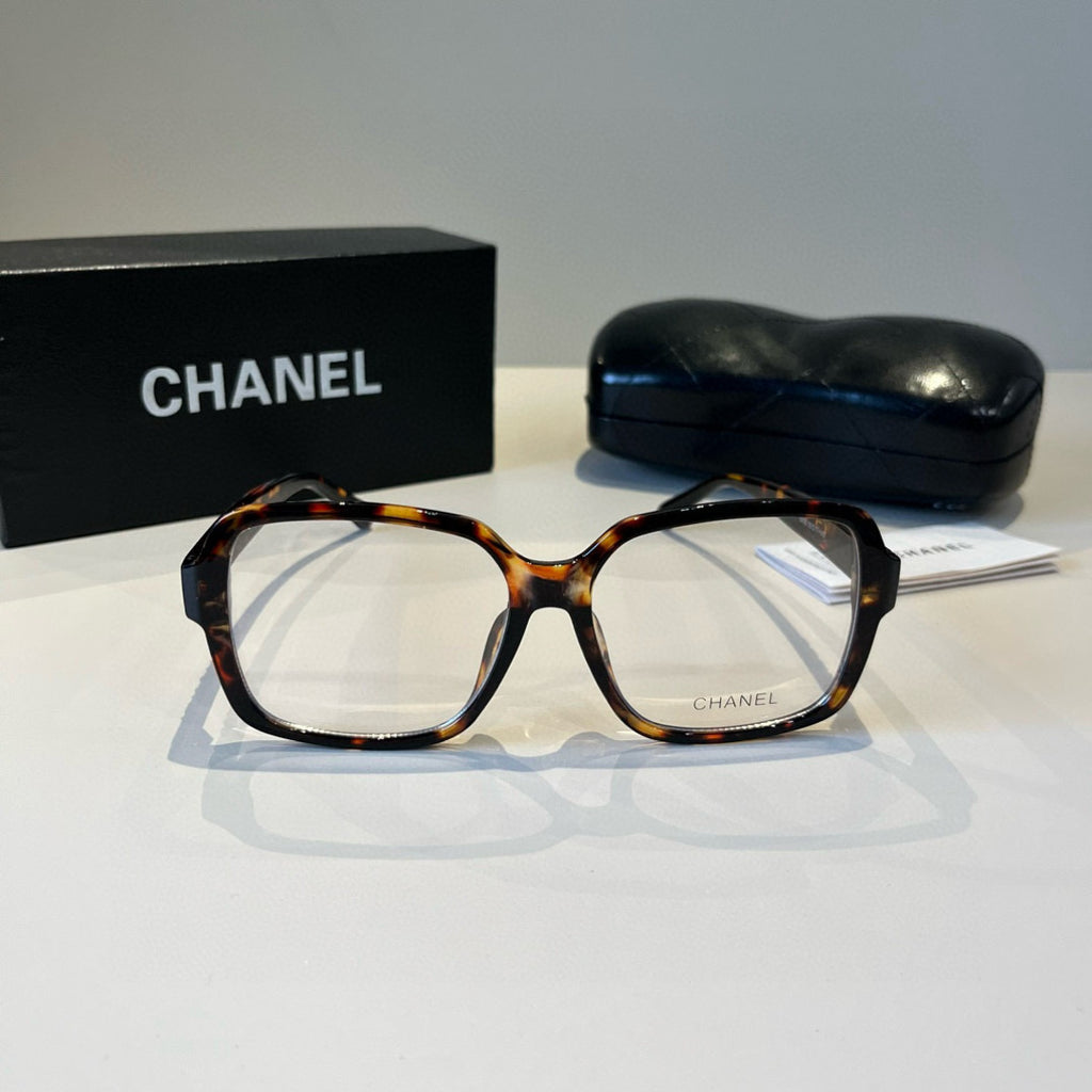 Chanel Oversized Silver Lens Sunglasses for Men & Women - 358031 - detail image 2