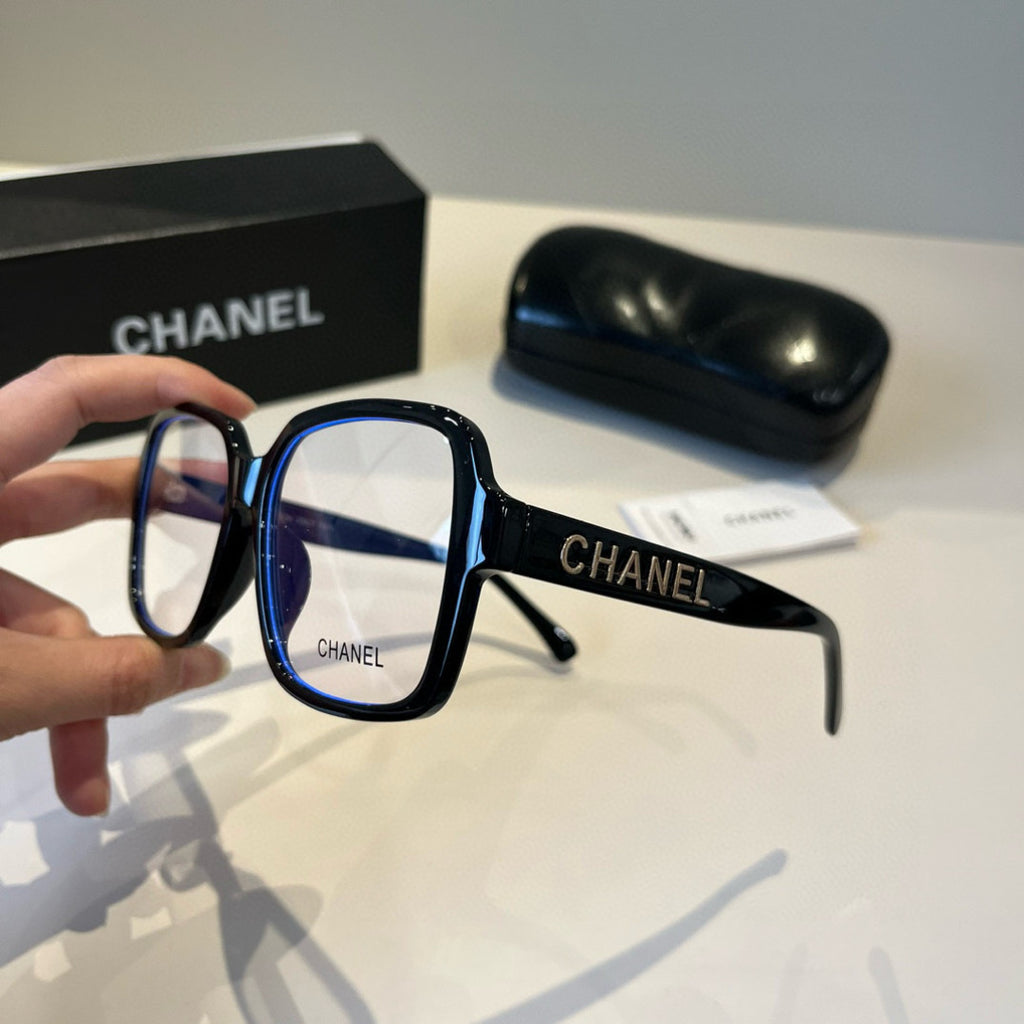 Chanel Oversized Black Lens Sunglasses for Men & Women - 415205 - detail image 4