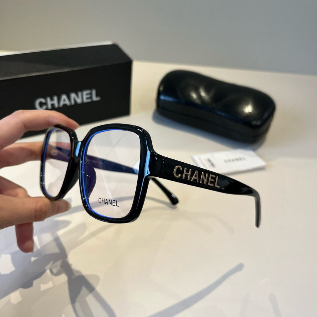 Chanel Oversized Black Lens Sunglasses for Men & Women - 358032 - detail image 4