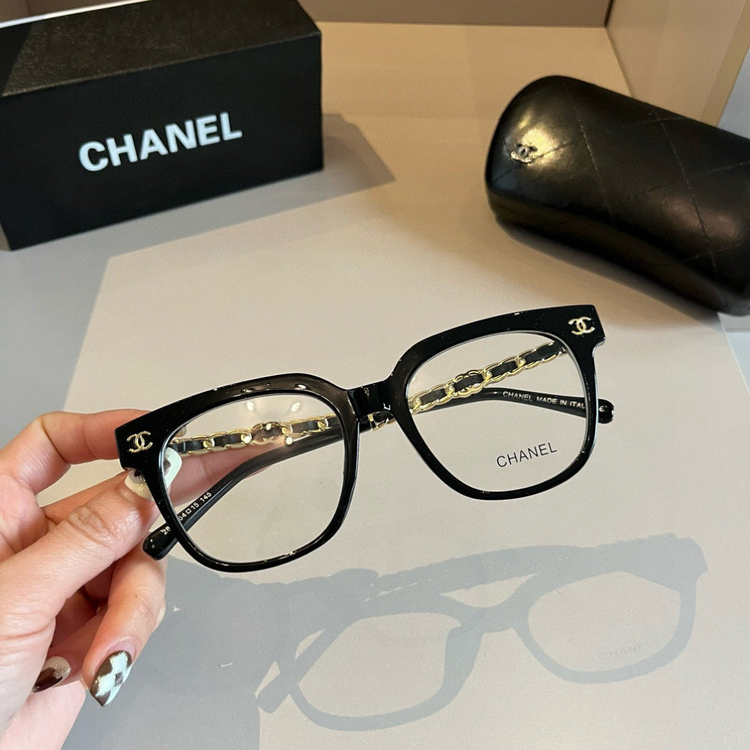 Chanel Oversized Silver Lens Sunglasses for Men & Women - 867044 - detail image 4