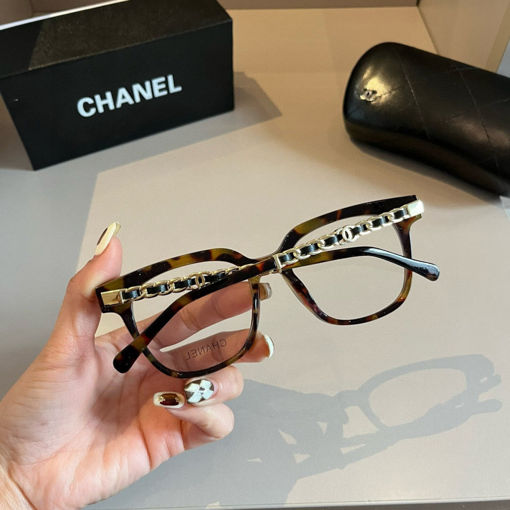 Chanel Oversized Silver Lens Sunglasses for Men & Women - 867045 - detail image 8