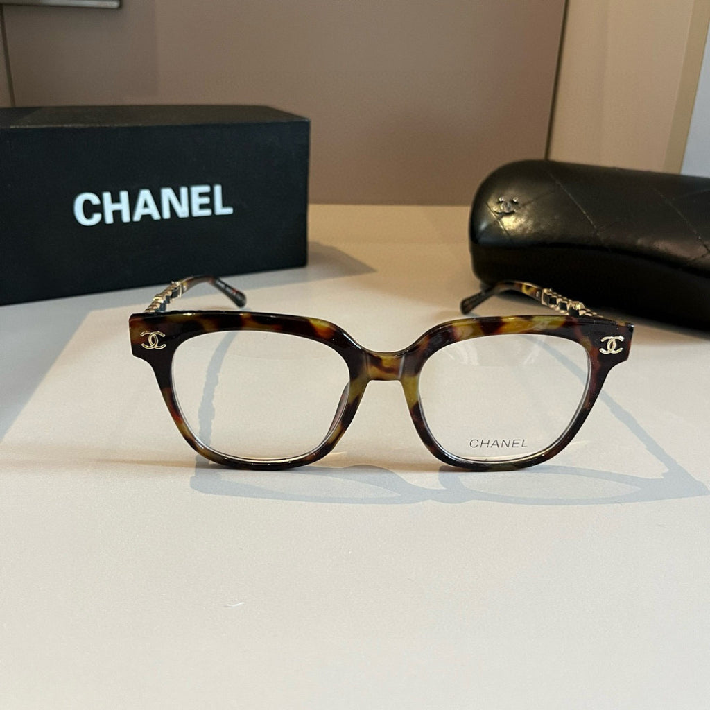 Chanel Oversized Silver Lens Sunglasses for Men & Women - 867045 - detail image 2