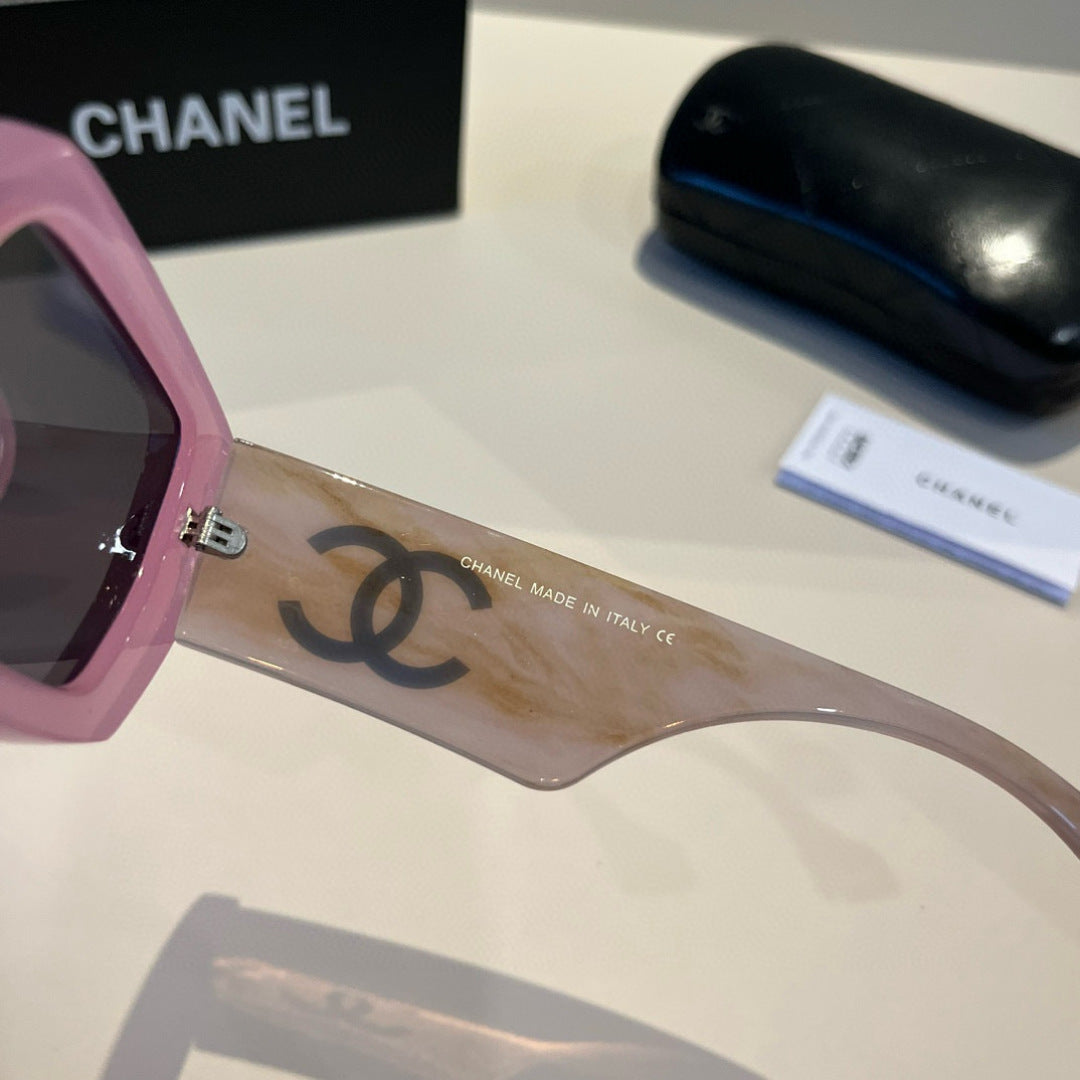 Chanel Fashion Red Lens Sunglasses for Men & Women - 867047 - detail image 5