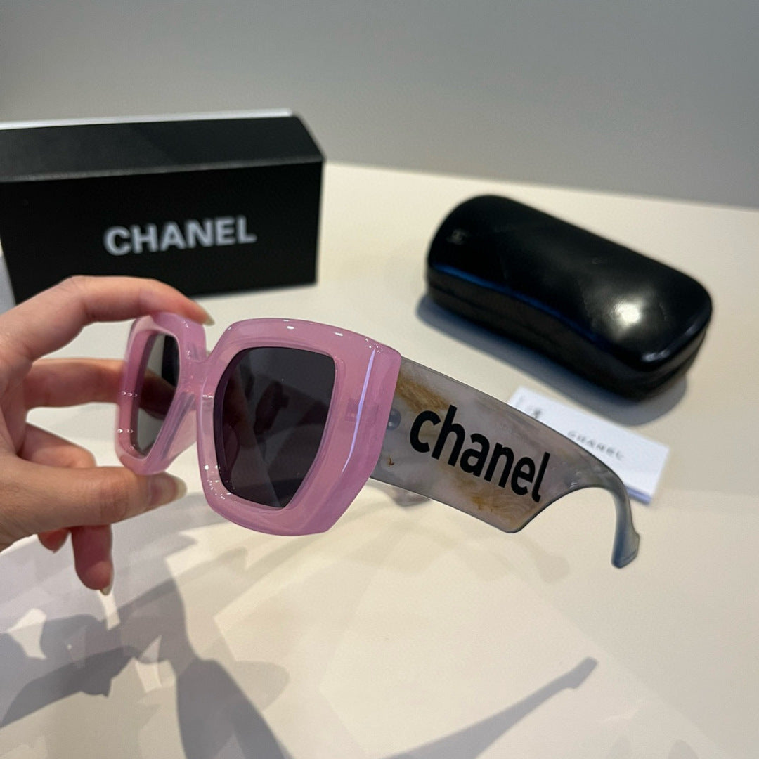 Chanel Fashion Red Lens Sunglasses for Men & Women - 867047 - detail image 4