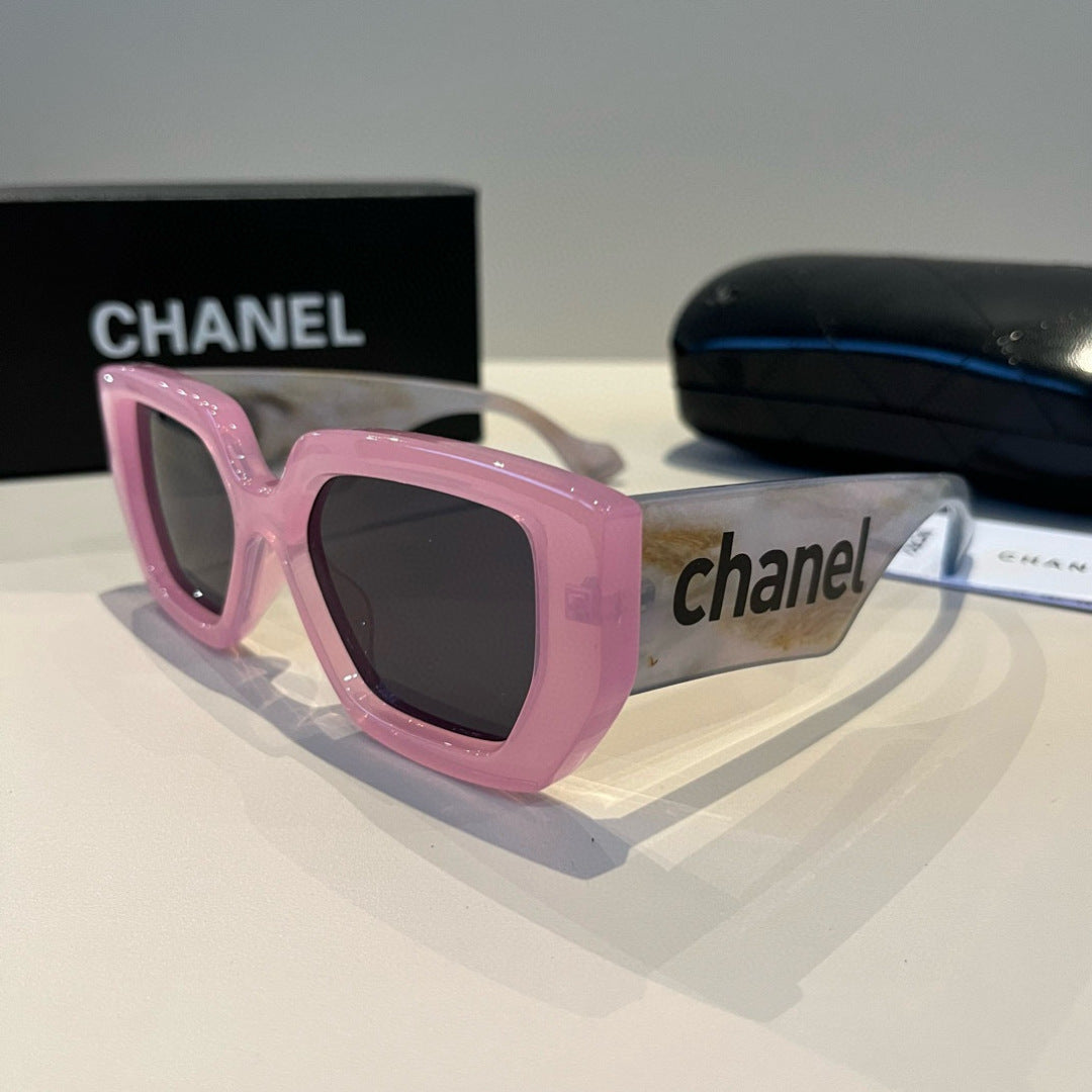 Chanel Fashion Red Lens Sunglasses for Men & Women - 867047 - detail image 3