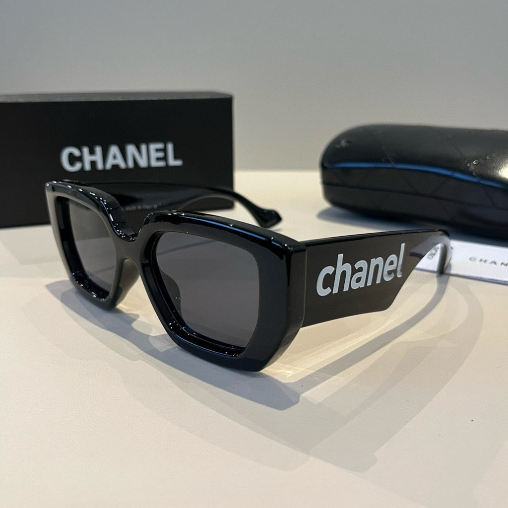 Chanel Fashion Black Lens Sunglasses for Men & Women - 867048 - detail image 3
