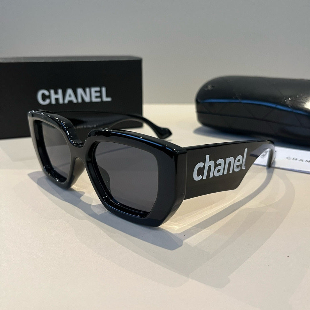 Chanel Fashion Black Lens Sunglasses for Men & Women - 867048 - detail image 3