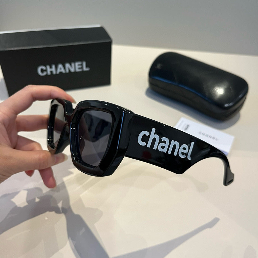 Chanel Fashion Black Lens Sunglasses for Men & Women - 867048 - detail image 4