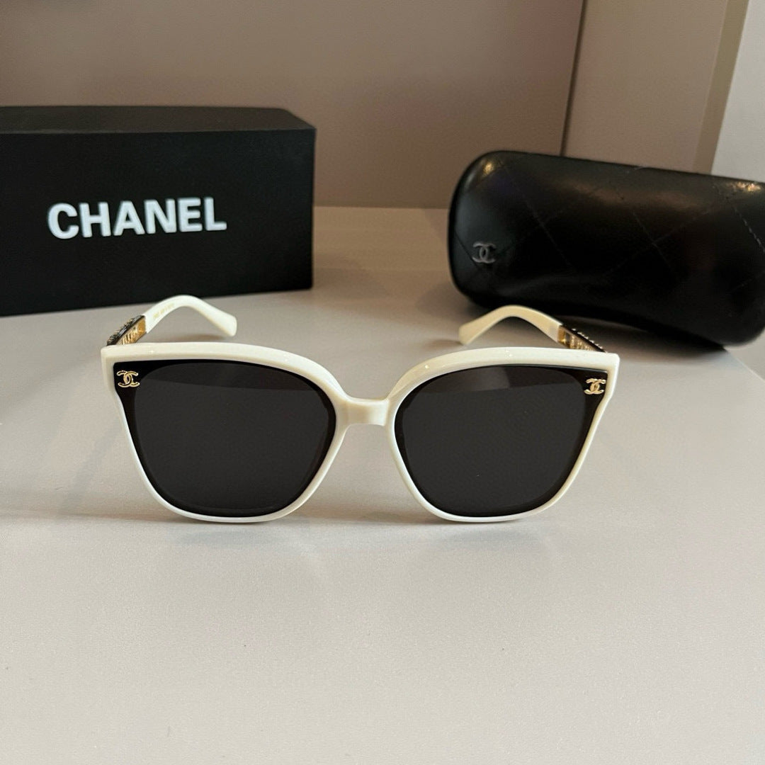 Chanel Oversized Silver Lens Sunglasses for Men & Women - 465152 - detail image 2