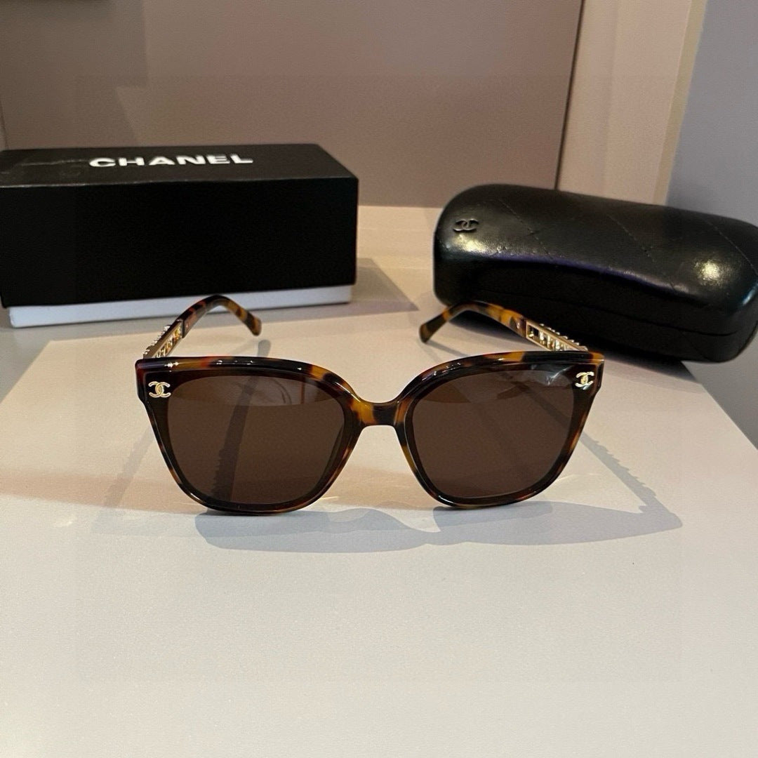 Chanel Oversized Brown Lens Sunglasses for Men & Women - 867050 - detail image 4