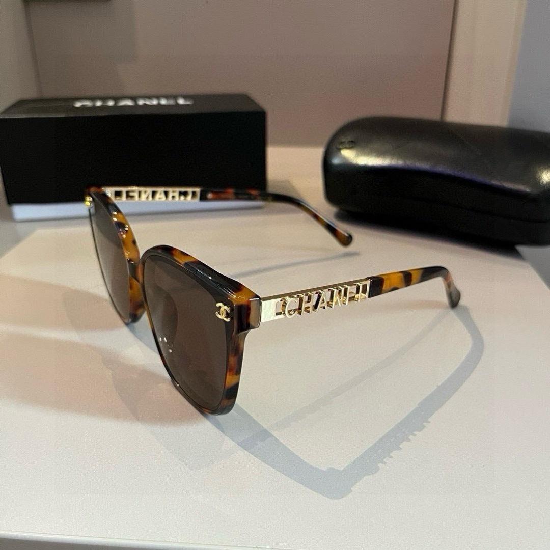 Chanel Oversized Brown Lens Sunglasses for Men & Women - 867050 - detail image 3