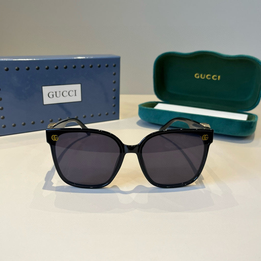 Gucci Fashion Black Lens Sunglasses for Men & Women - 398312 - detail image 2