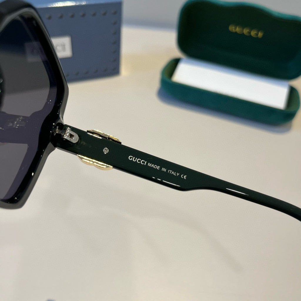 Gucci Fashion Black Lens Sunglasses for Men & Women - 398313 - detail image 5