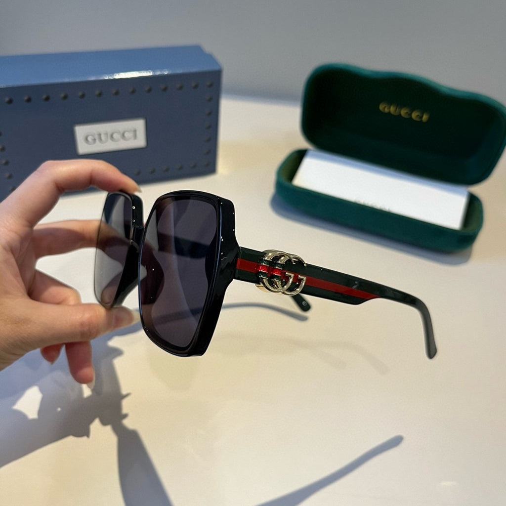 Gucci Fashion Black Lens Sunglasses for Men & Women - 398313 - detail image 4