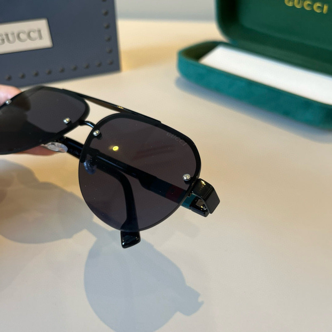 Gucci Polarized Fashion Black Lens Sunglasses for Men - 398317 - detail image 6