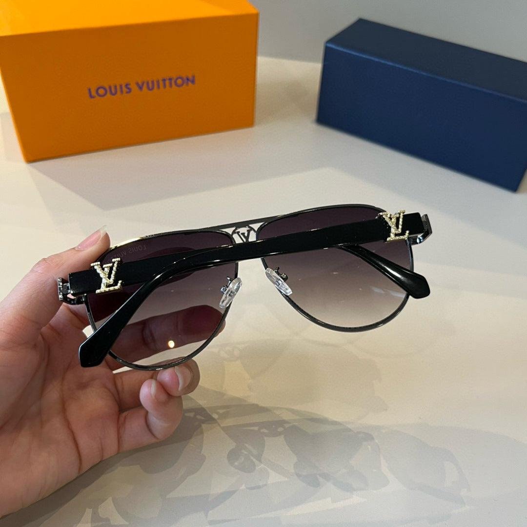 Louis Vuitton Metal Aviator Silver Lens Sunglasses for Men & Women - 933778 - detail image 6