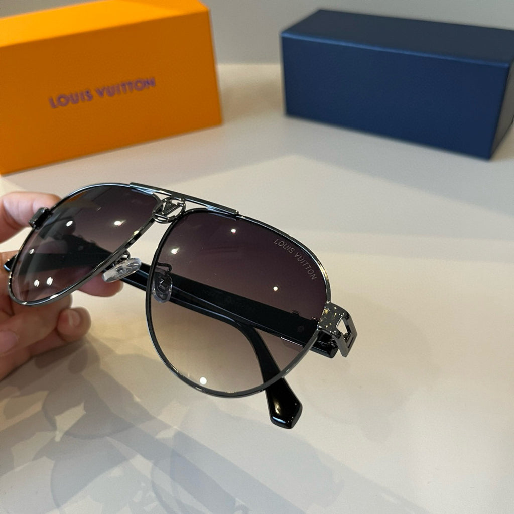 Louis Vuitton Metal Aviator Silver Lens Sunglasses for Men & Women - 933778 - detail image 5