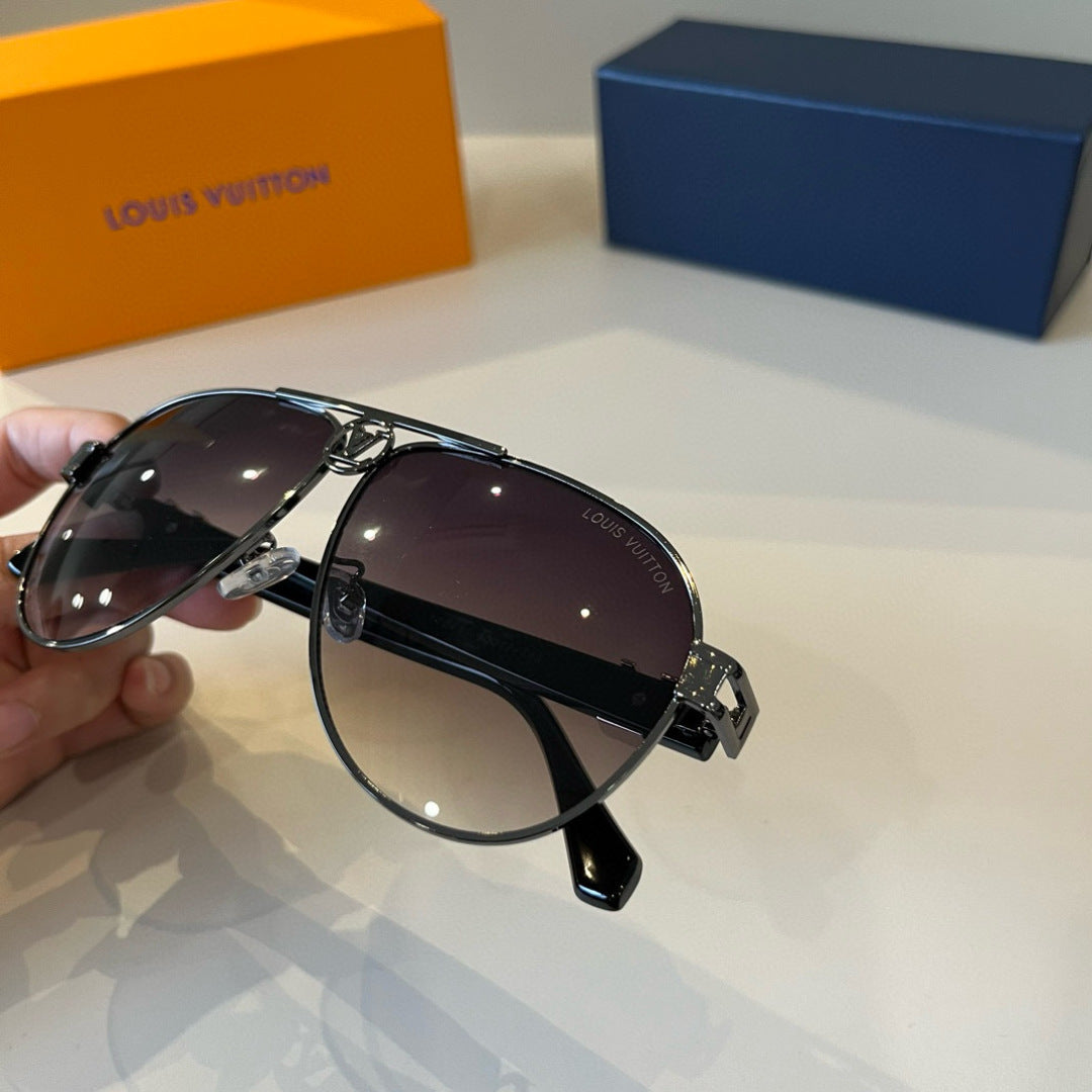 Louis Vuitton Metal Aviator Silver Lens Sunglasses for Men & Women - 933778 - detail image 5