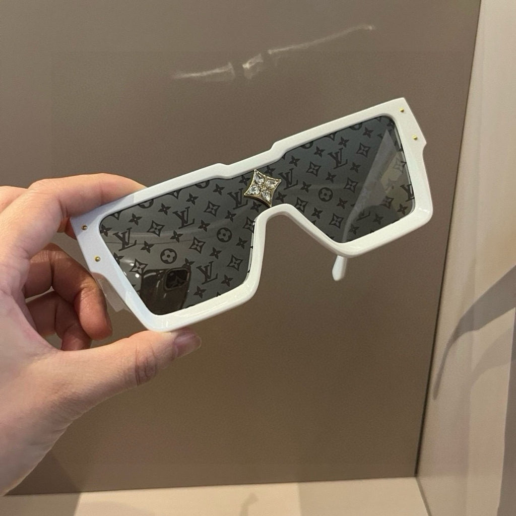 Louis Vuitton Fashion Gold Lens Sunglasses for Men & Women - 464736 - detail image 4