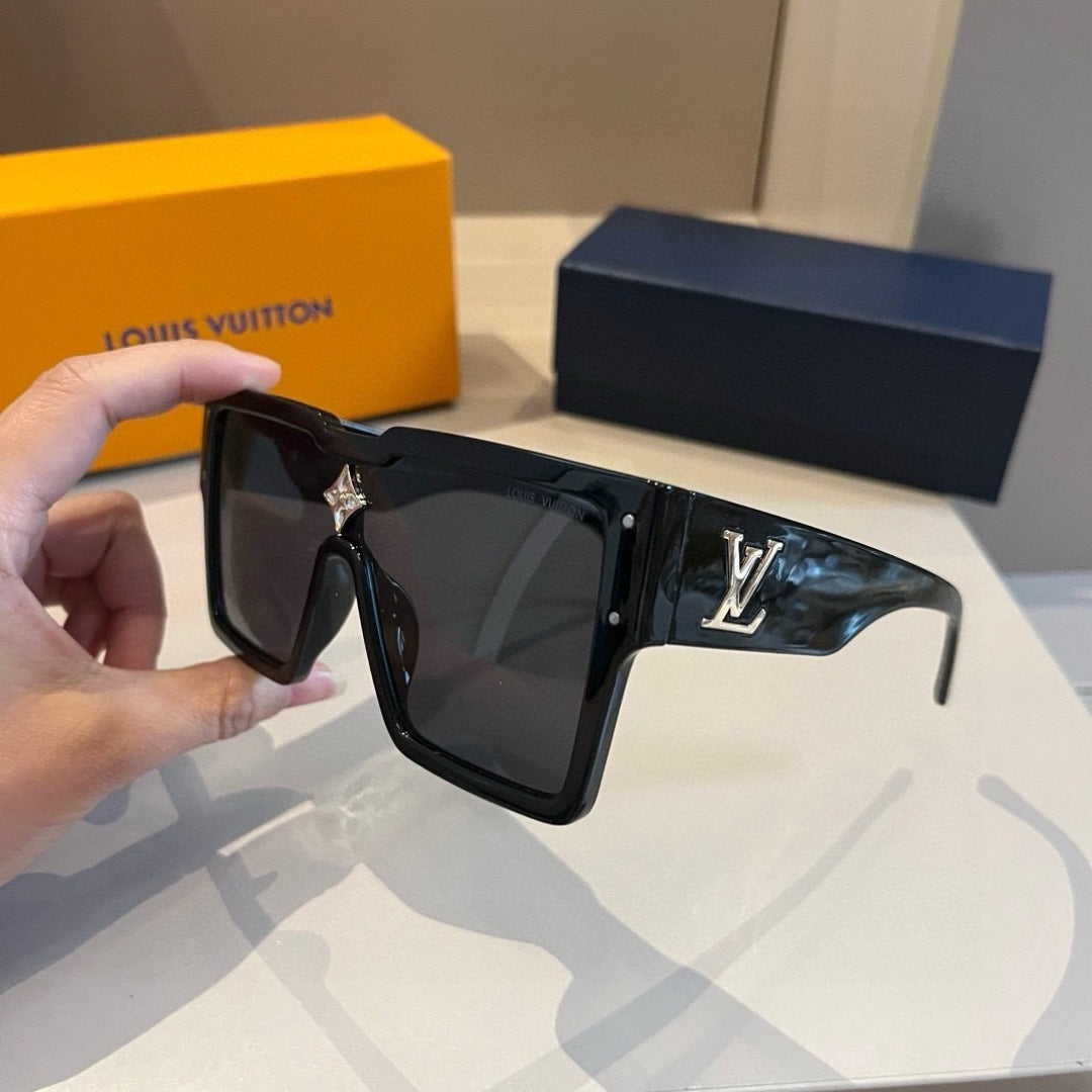 Louis Vuitton Fashion Red Lens Sunglasses for Men & Women - 866900 - detail image 5