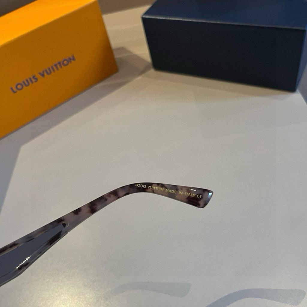 Louis Vuitton Fashion Gold Lens Sunglasses for Men & Women - 464679 - detail image 9