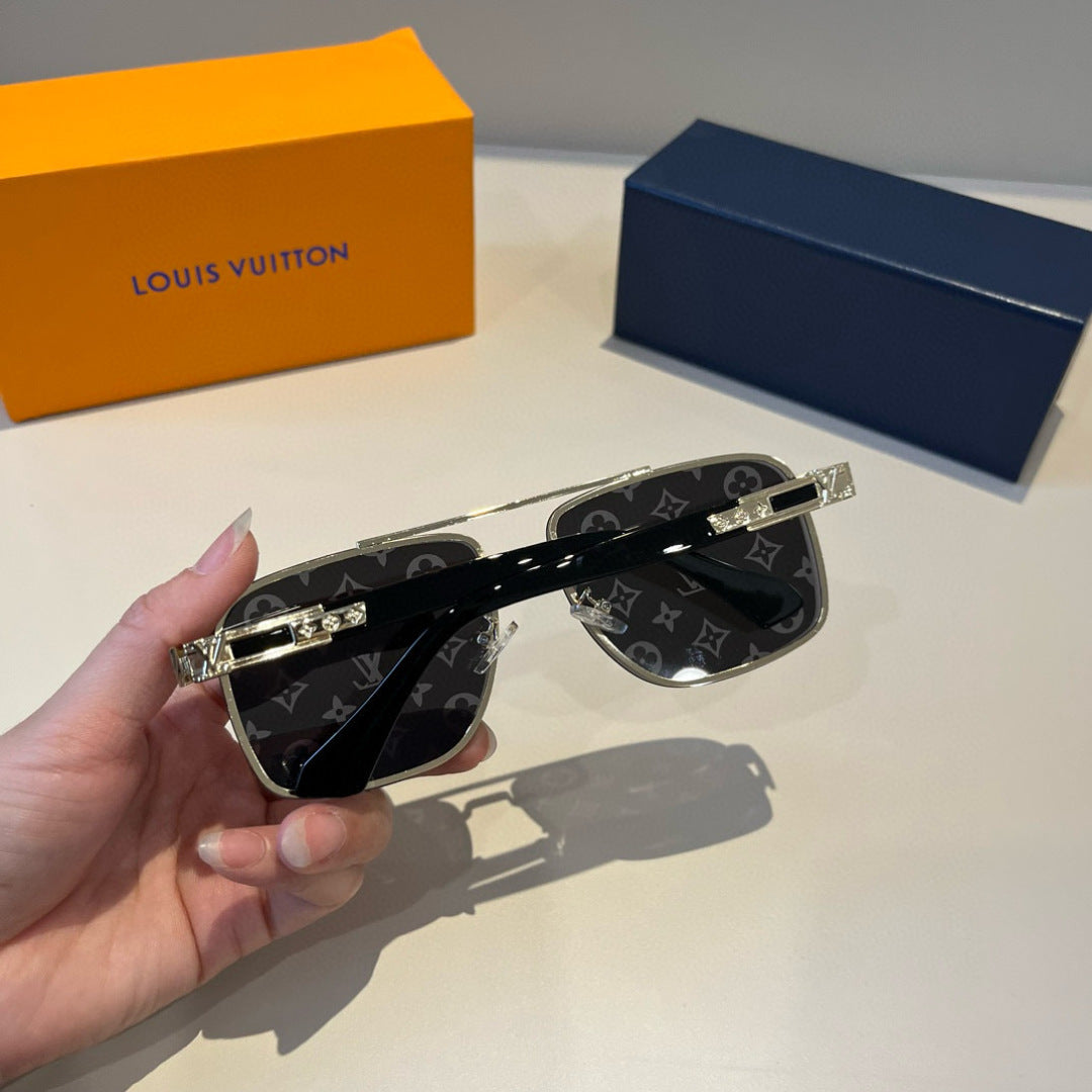 Louis Vuitton Metal Aviator Gray Lens Sunglasses for Men & Women - 933798 - detail image 7